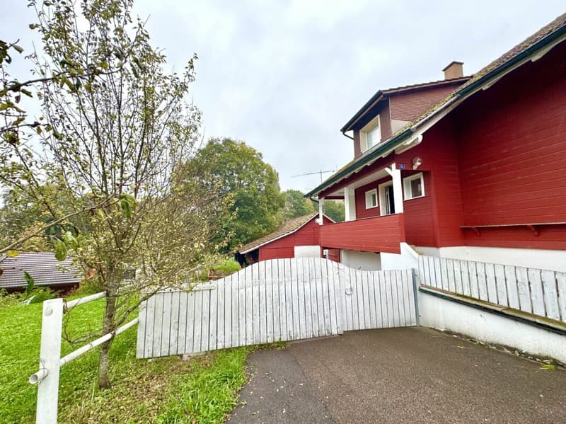 Casa indipendente con riserva di terreno e scuderia per cavalli - Potenziale di sviluppo (4)