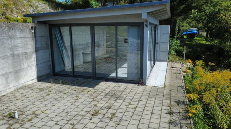 Idillio residenziale esclusivo: Affascinante casa colonica su una pendice sud con grande potenziale a Oensingen (7)