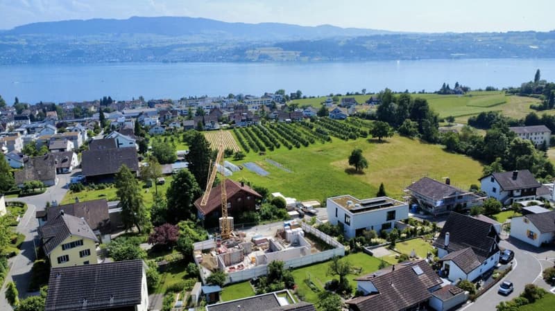Exklusive 4.5 Zimmer Gartenwohnung mit Seesicht an bester Lage in Stäfa (11)