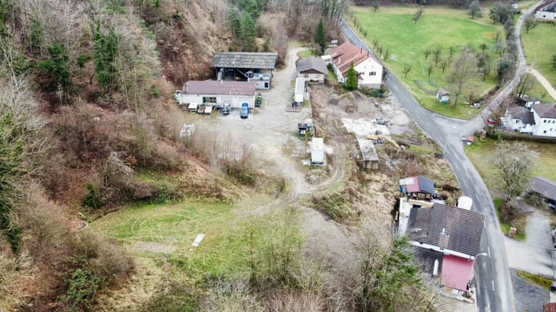 Investitori, attenzione: 7'833 m² di terreno industriale con diritti d'acqua esclusivi (5)