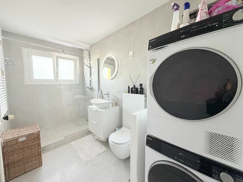 Appartement familial de 4,5 pièces avec beaucoup de lumière et d'espace vert (9)