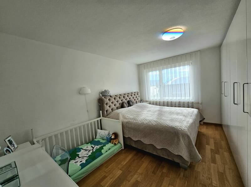 Appartement 4.5 pièces très bien entretenu et ensoleillé avec balcon et vue panoramique (9)