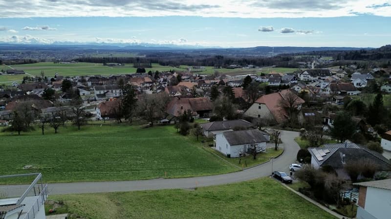 Reserviert - Sonniges Panorama-Grundstück in erhöhter Lage mit Alpenblick (5)