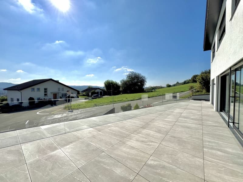 Modernes Wohnen auf höchstem Niveau - Minergie-Villa mit Bergblick (6)