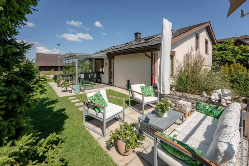 Havre de paix pour toute la famille avec un jardin de rêve (18)