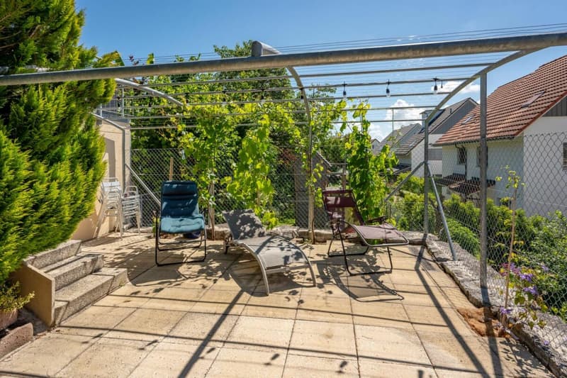 Havre de paix pour toute la famille avec un jardin de rêve (19)