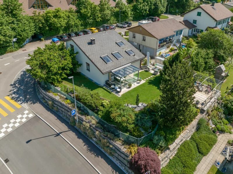 Havre de paix pour toute la famille avec un jardin de rêve (2)