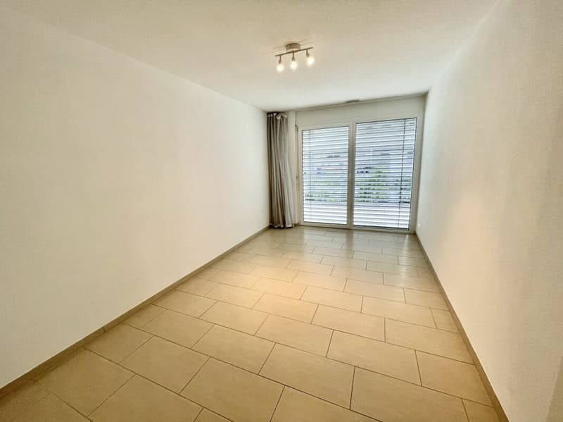 Modern 4.5 room apartment with terrace & lift in Luterbach (12)