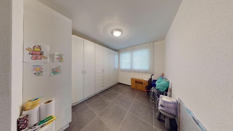 High-quality 4.5-room ground-floor apartment in Oekingen (8)