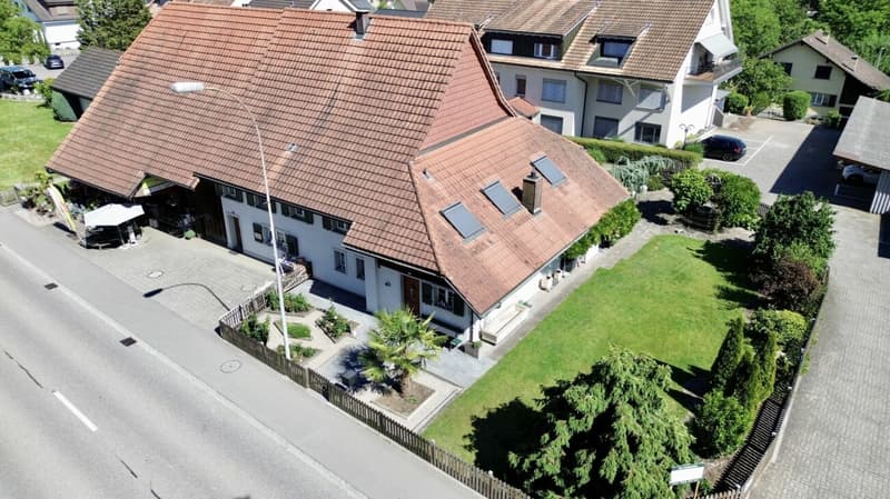 Einzigartige Liegenschaft mit Gewerbe, Gartenparadies und Ausbaupotenzial (4)