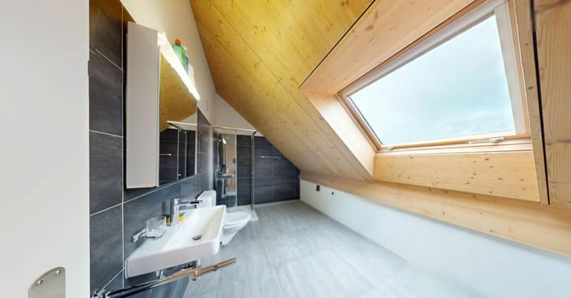 168 m² Wohntraum mit beeindruckender Galerie - Exklusive 5.5-Zimmer-Maisonette nahe der Aare (13)