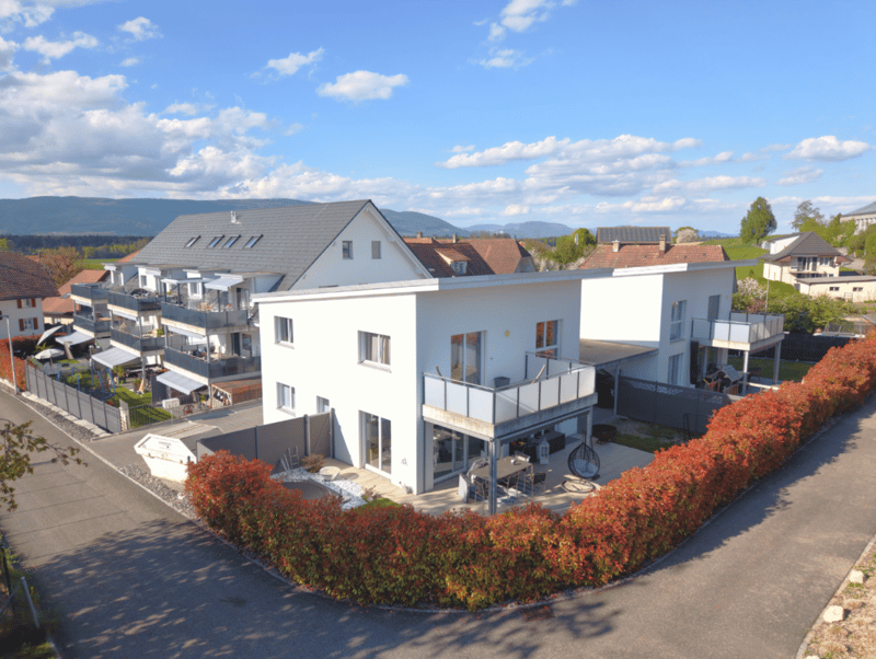 Grosszügiges Einfamilienhaus mit Garten, Balkon und hochwertiger Ausstattung (1)