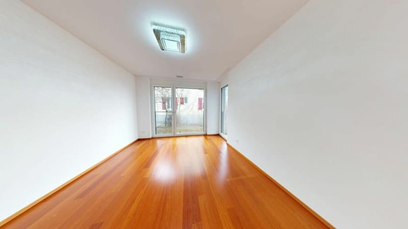 Exklusive 4.5 Zimmerwohnung an privilegierter Lage in Zürich Höngg (7)