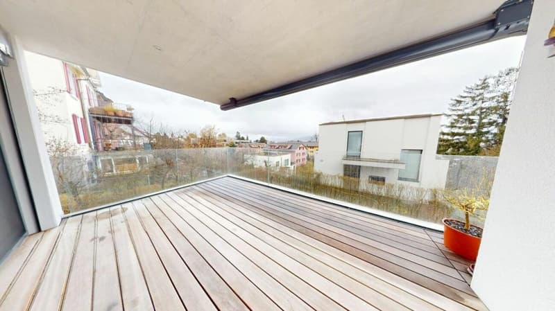Exklusive 4.5 Zimmerwohnung an privilegierter Lage in Zürich Höngg (12)