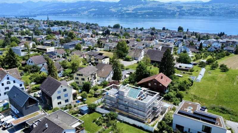 Neubau Perle in Stäfa: Zwei Wohneinheiten, Garten, Dachterrassen & Seesicht (3)