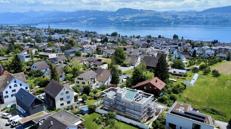 Exklusive 4.5 Zimmer Gartenwohnung mit Seesicht an bester Lage in Stäfa (9)