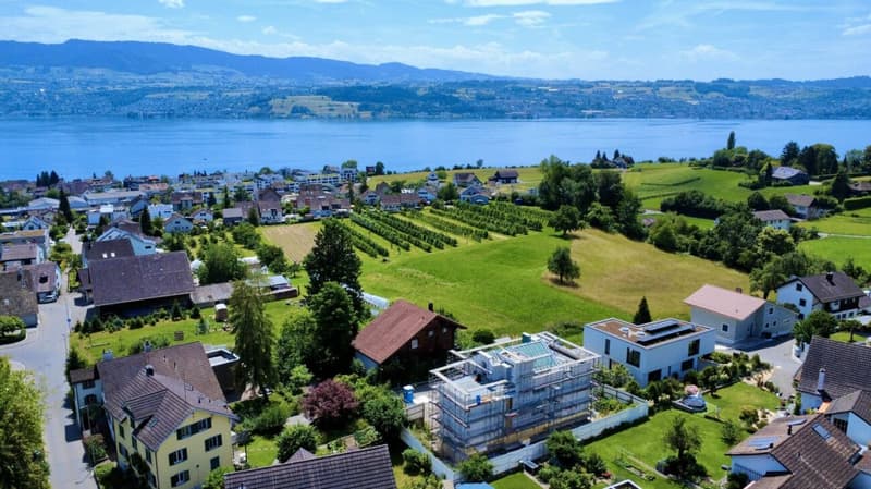 Exklusive 4.5 Zimmer Gartenwohnung mit Seesicht an bester Lage in Stäfa (8)