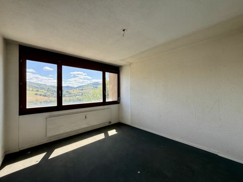 Traumhafte Aussicht und grosses Potenzial: Reihenhaus in Magden (9)