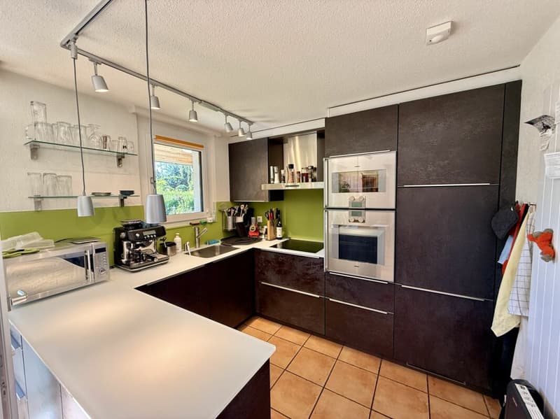 Freistehendes Einfamilienhaus mit Erdsondenheizung, Gaggenau-Küche und Gartenparadies (6)