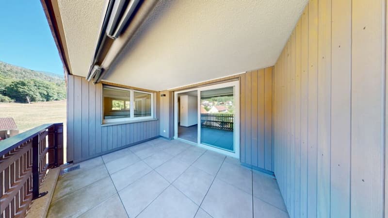 Erstbezug! Exklusive 3.5 Zimmer Maisonettewohnung mit grosser Galerie & Aussicht (14)