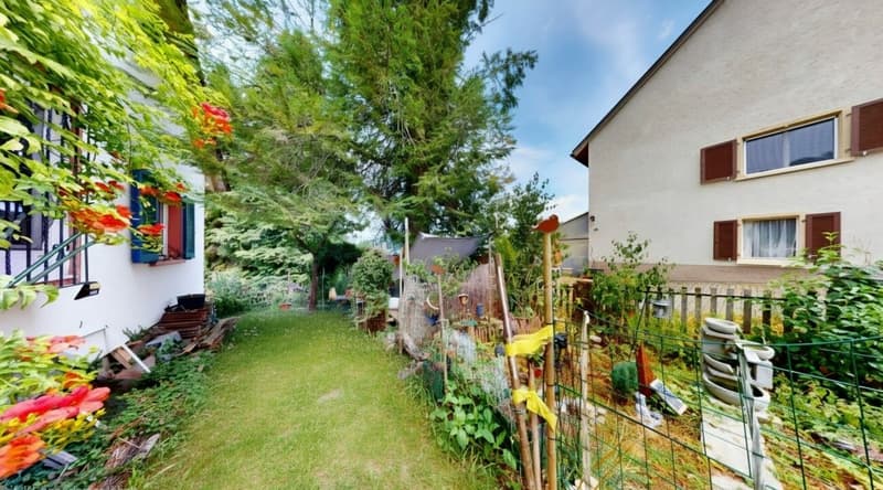 Ein Garten zum Verlieben! Freistehendes Einfamilienhaus mit viel Potenzial (7)