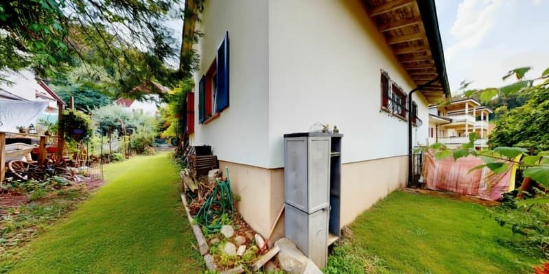Ein Garten zum Verlieben! Freistehendes Einfamilienhaus mit viel Potenzial (8)