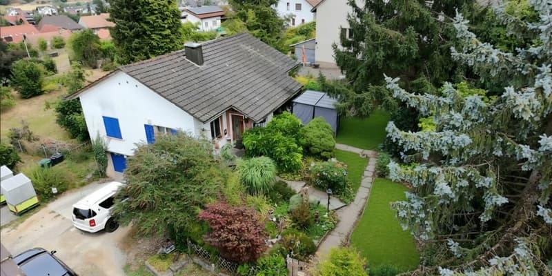 Ein Garten zum Verlieben! Freistehendes Einfamilienhaus mit viel Potenzial (4)