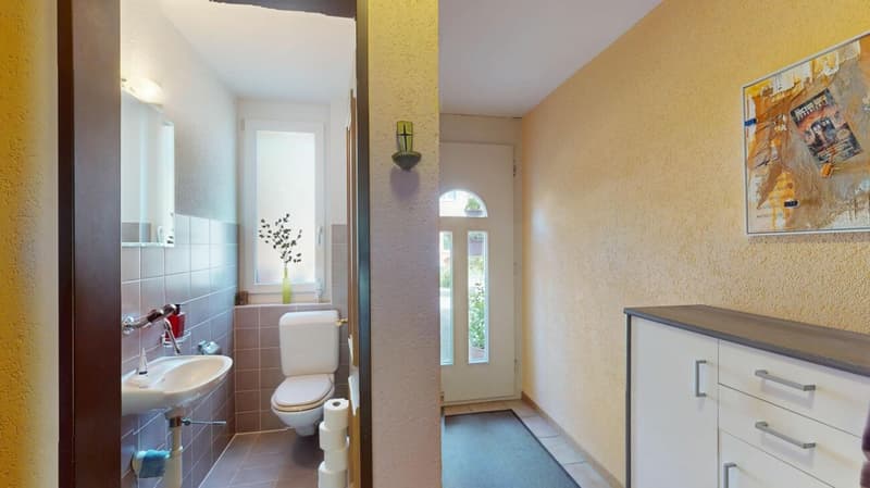 Ruhig gelegenes 6.5-Zimmer-Reihenfamilienhaus mit viel Platz (12)