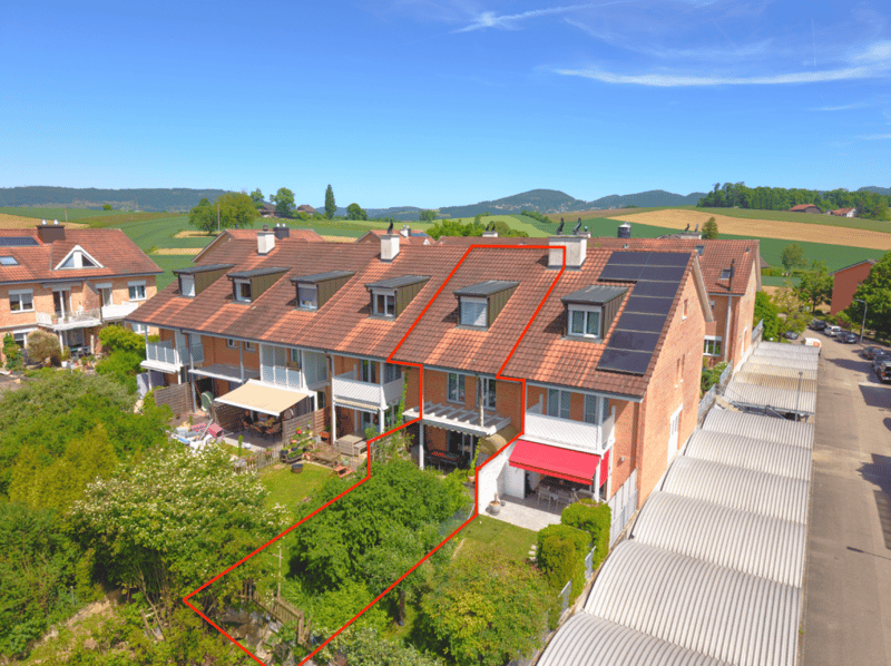 Ruhig gelegenes 6.5-Zimmer-Reihenfamilienhaus mit viel Platz (15)