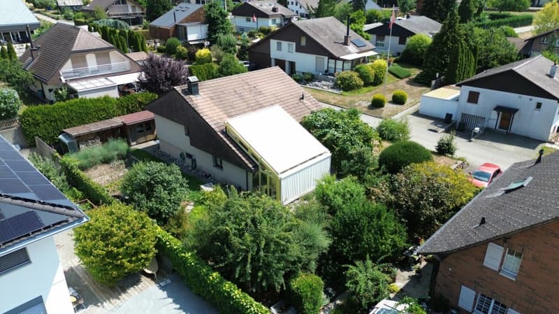 Charmantes 4.5 Zimmer Einfamilienhaus mit liebevoll gestaltetem Garten (3)