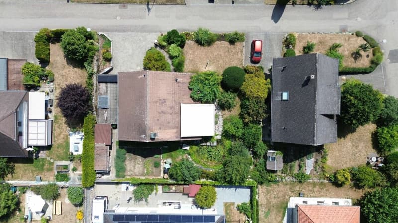 Charmantes 4.5 Zimmer Einfamilienhaus mit liebevoll gestaltetem Garten (19)