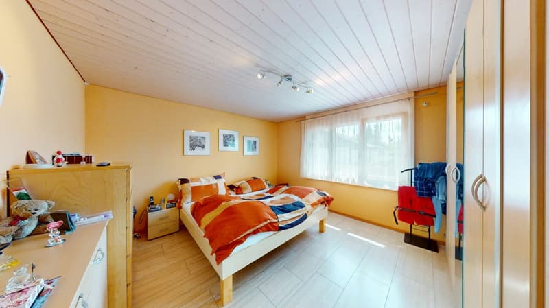 Charmantes 4.5 Zimmer Einfamilienhaus mit liebevoll gestaltetem Garten (10)