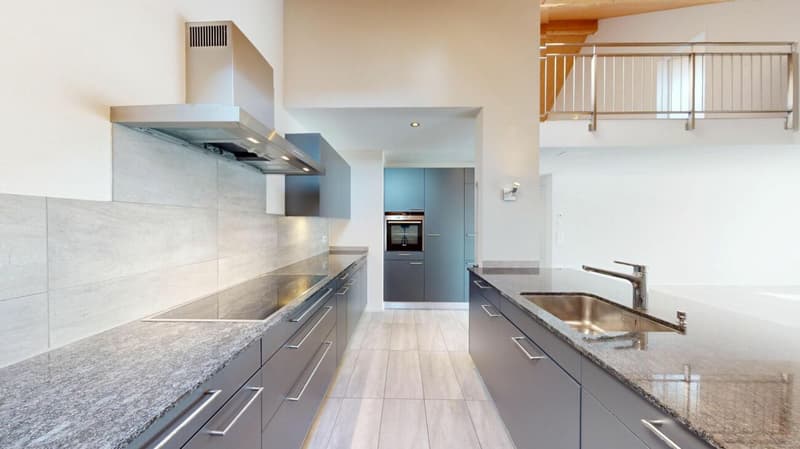Wohnen wie im Einfamilienhaus: 5.5-Zimmer-Maisonette auf 168 m² nahe der Aare (3)