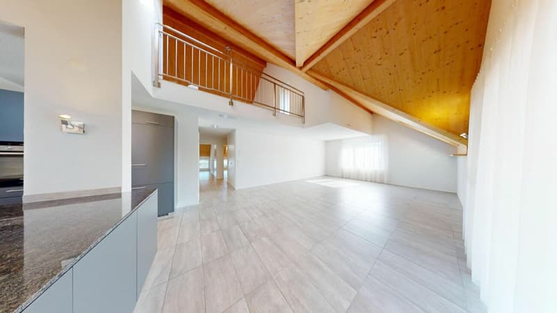 Wohnen wie im Einfamilienhaus: 5.5-Zimmer-Maisonette auf 168 m² nahe der Aare (1)