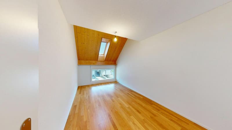 Wohnen wie im Einfamilienhaus: 5.5-Zimmer-Maisonette auf 168 m² nahe der Aare (10)