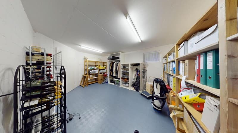 Exklusives Wohngefühl auf zwei Ebenen mit qualitativ hohem Ausbaustandart (19)