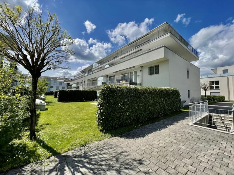 Moderne 4.5 Zimmer Wohnung mit Terrasse & Lift in Luterbach (1)