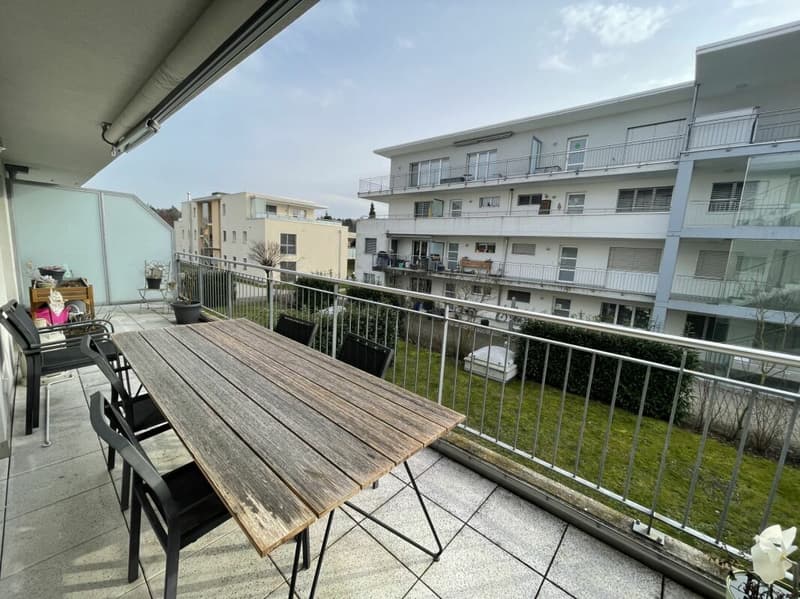 Moderne 4.5 Zimmer Wohnung mit Terrasse & Lift in Luterbach (4)
