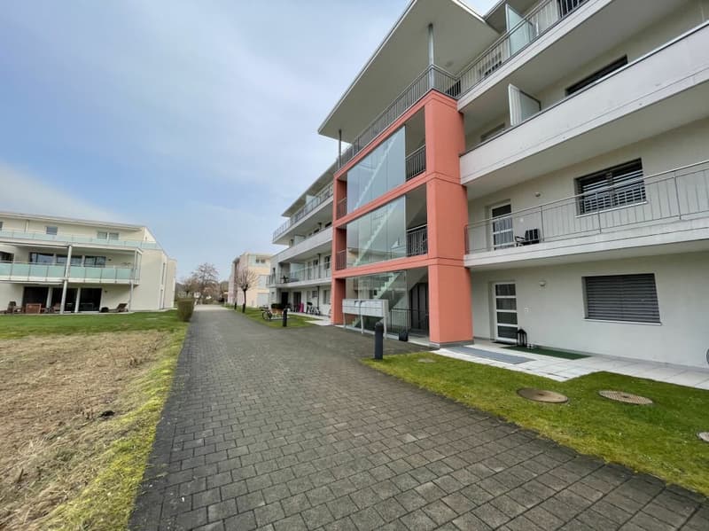 Moderne 4.5 Zimmer Wohnung mit Terrasse & Lift in Luterbach (3)