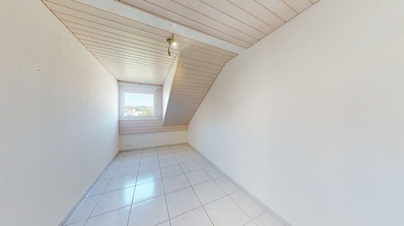 Grosszügige & gepflegte 3.5 Zimmer Maisonette mit Balkon (7)