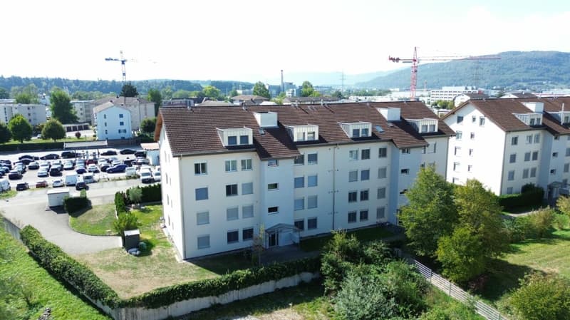 Grosszügige & gepflegte 3.5 Zimmer Maisonette mit Balkon (10)