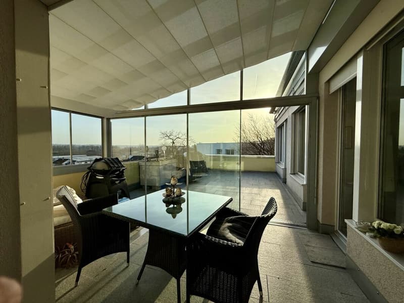 5.5 Zimmer Terrassenwohnung mit grosszügigen Aussenflächen & Weitsicht (15)