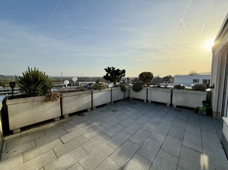 5.5 Zimmer Terrassenwohnung mit grosszügigen Aussenflächen & Weitsicht (14)