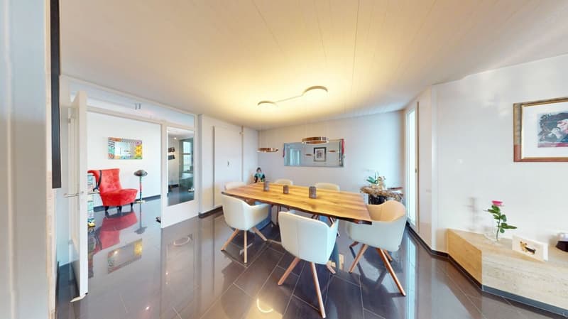 5.5 Zimmer Terrassenwohnung mit grosszügigen Aussenflächen & Weitsicht (5)