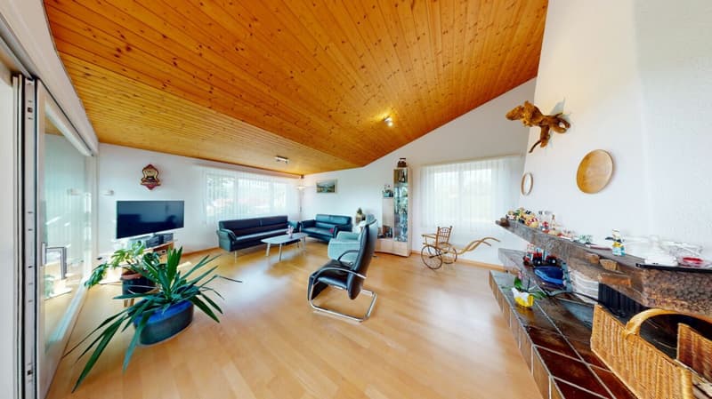 Charmantes 5.5 Zimmer Einfamilienhaus mit Alpenblick und traumhaftem Garten (4)