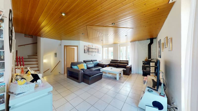 Grosszügiges 6.5 Zimmer Doppeleinfamilienhaus mit Wintergarten (3)