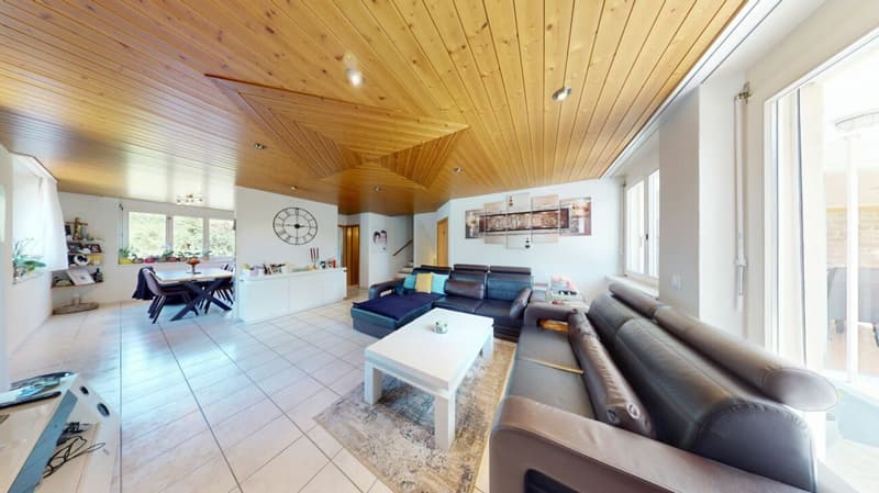 Grosszügiges 6.5 Zimmer Doppeleinfamilienhaus mit Wintergarten (4)