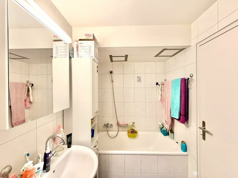 Attraktive 3.5-Zimmer-Wohnung im Baurecht im Herzen von Biel! (4)