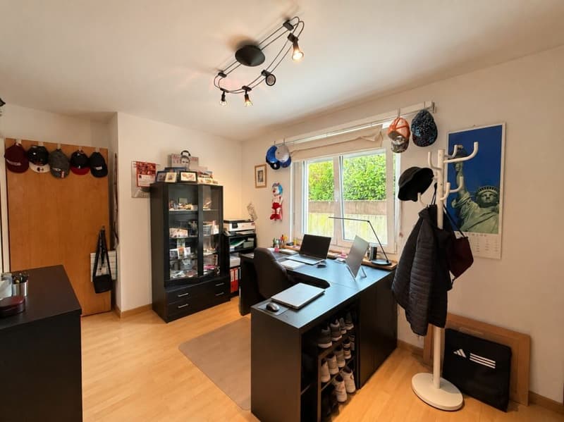 Ein Zuhause mit Charme und wunderschönem Garten in Duggingen (11)