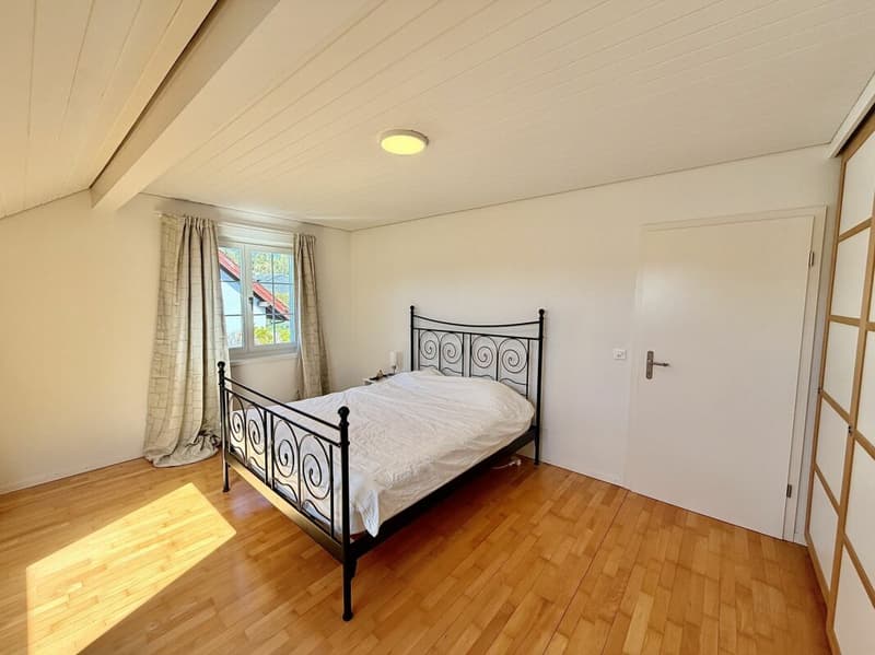 Charmantes Einfamilienhaus mit grosszügigem Garten (11)